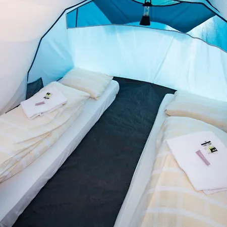 Gptents- Hostel *